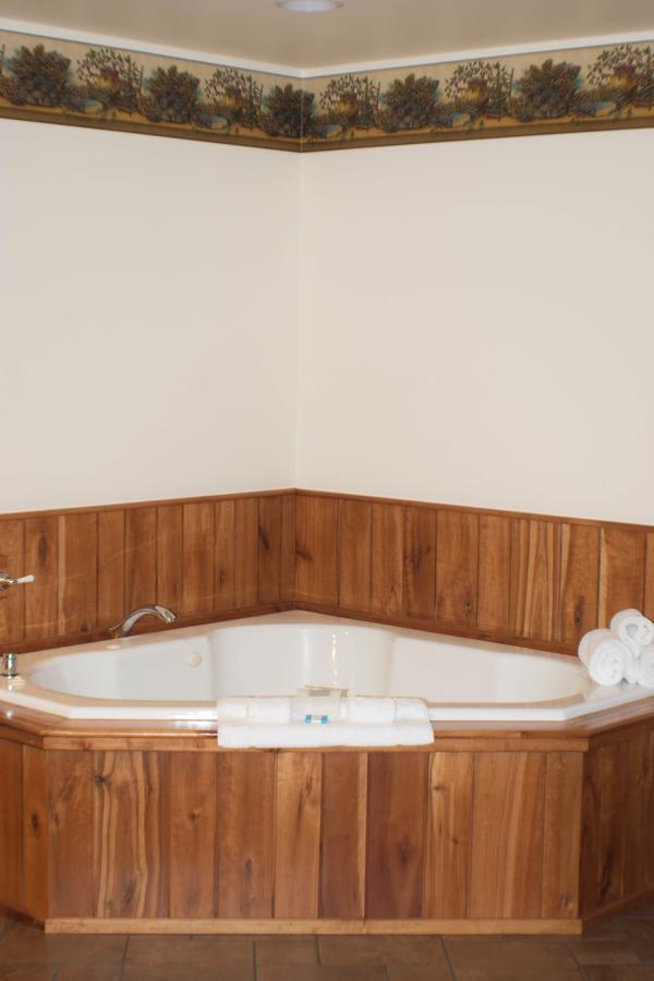 The Edge Hotel Welch Hill Bagian luar foto